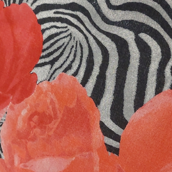 Scarf - Picture 2 of 4